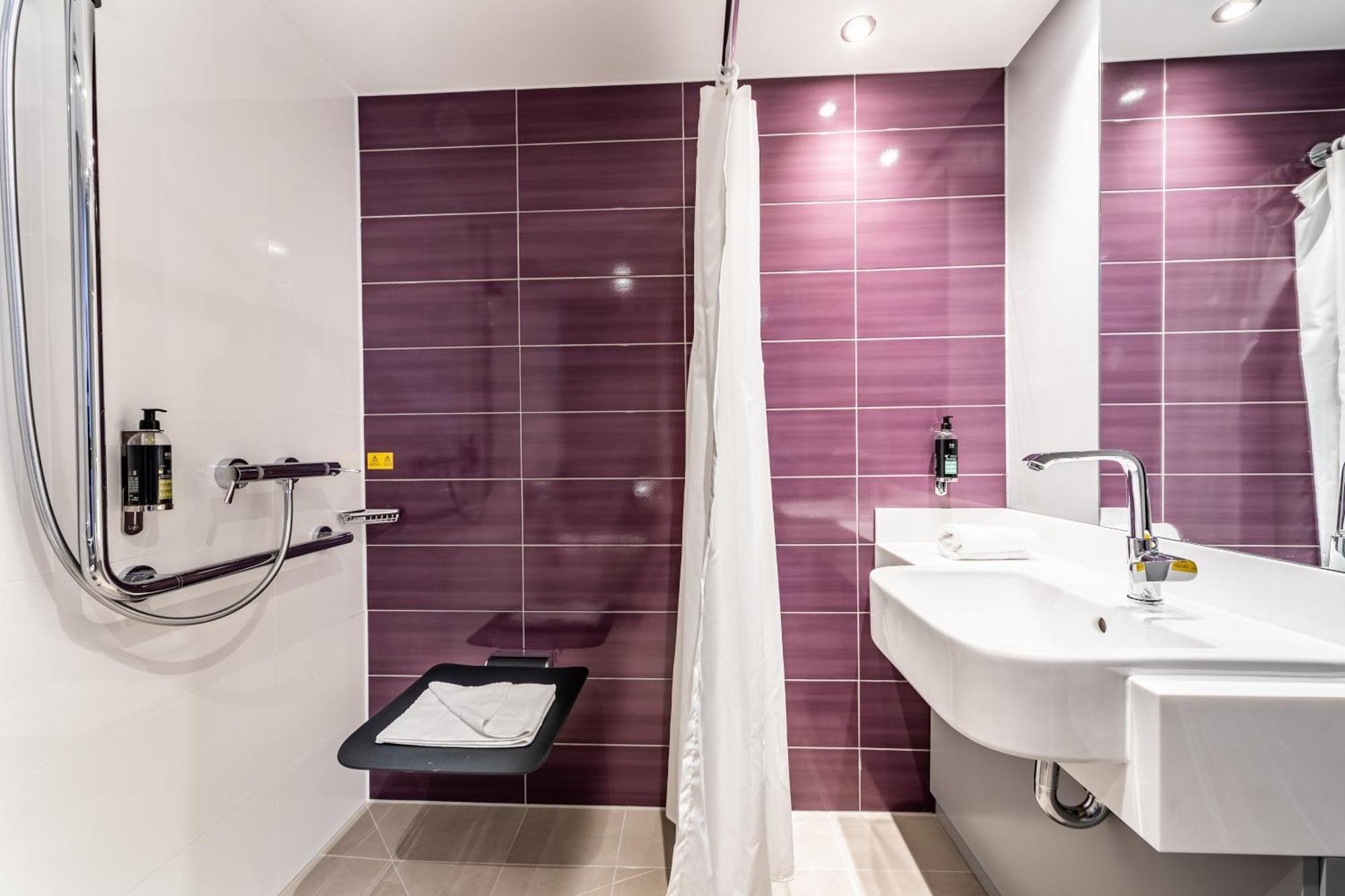 Premier Inn Essen City Limbecker Platz Екстериор снимка